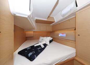 Rent a sailboat in Marina Hramina - Dufour 470 - 4 cab.