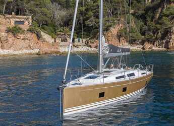 Rent a sailboat in Kavala - Marina Perigialiou - Hanse 418 - 3 cab.