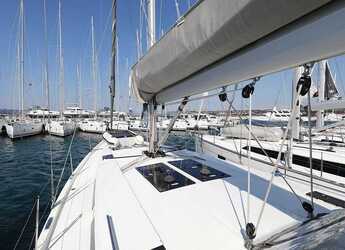 Rent a sailboat in Marina Hramina - Hanse 455