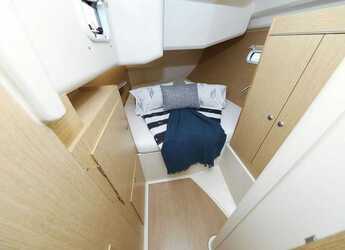 Rent a sailboat in Marina Hramina - Hanse 455