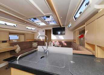 Rent a sailboat in Marina Hramina - Hanse 455
