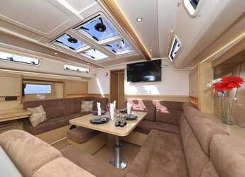 Rent a sailboat in Marina Hramina - Hanse 455