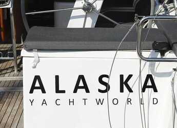 Rent a sailboat in Marina Hramina - Hanse 455