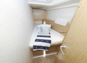 Rent a sailboat in Marina Hramina - Hanse 455