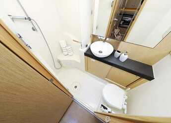 Rent a sailboat in Marina Hramina - Hanse 455