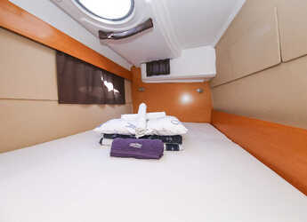 Noleggiare catamaran in Marina Tankerkomerc - Lipari 41