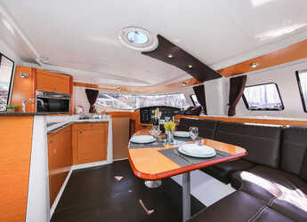 Noleggiare catamaran in Marina Tankerkomerc - Lipari 41