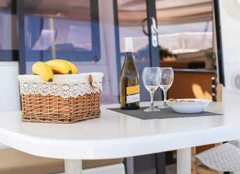 Noleggiare catamaran in Marina Tankerkomerc - Lipari 41