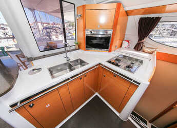 Noleggiare catamaran in Marina Tankerkomerc - Lipari 41