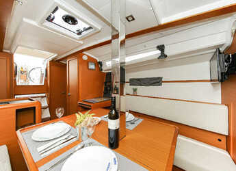 Rent a sailboat in Marina Hramina - Sun Odyssey 349