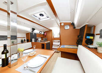 Rent a sailboat in Marina Hramina - Sun Odyssey 349