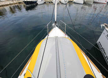 Rent a sailboat in Marina Hramina - Sun Odyssey 349