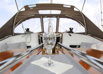 Rent a sailboat in Marina Hramina - Sun Odyssey 349