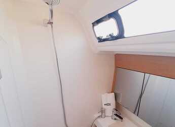 Rent a sailboat in Marina Hramina - Sun Odyssey 410 - 3 cab.