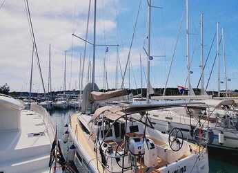 Rent a sailboat in Marina Hramina - Sun Odyssey 410 - 3 cab.