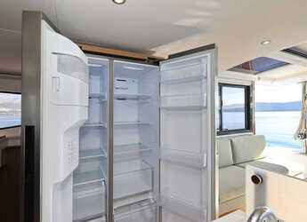 Chartern Sie katamaran in Marina Sukosan (D-Marin Dalmacija) - Bali 4.6 - 5 + 1 cab.