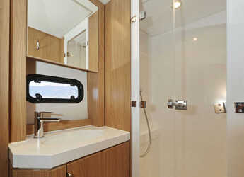 Chartern Sie katamaran in Marina Sukosan (D-Marin Dalmacija) - Bali 4.6 - 5 + 1 cab.