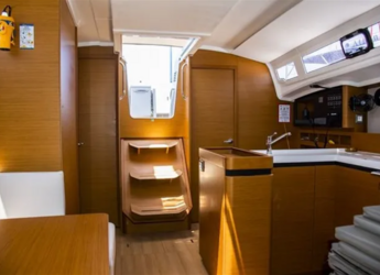 Alquilar velero en Olympic Marine - Sun Odyssey 410 - 3 cab.