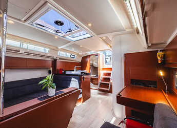 Rent a sailboat in D-Marin Marina Lefkas - Hanse 418 - 3 cab.