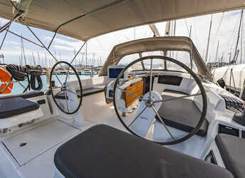 Rent a sailboat in D-Marin Marina Lefkas - Hanse 418 - 3 cab.