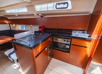 Rent a sailboat in D-Marin Marina Lefkas - Hanse 418 - 3 cab.