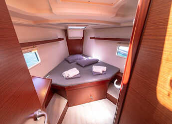 Rent a sailboat in D-Marin Marina Lefkas - Hanse 418 - 3 cab.
