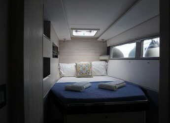 Rent a catamaran in Marina Tourlos - Leopard 45