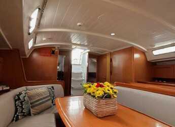 Rent a sailboat in Marina Tourlos - Cyclades 50.5