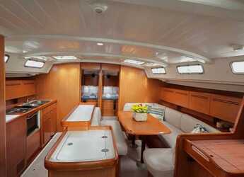 Rent a sailboat in Marina Tourlos - Cyclades 50.5