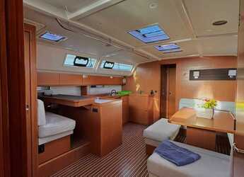 Rent a sailboat in Marina Tourlos - Bavaria Cruiser 51