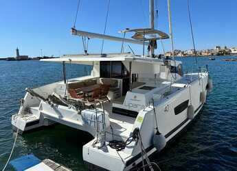 Rent a catamaran in Cagliari port (Karalis) - Fountaine Pajot Lucia 40