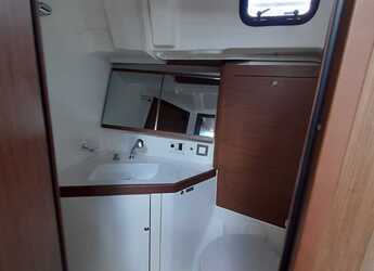 Rent a sailboat in Lavrion Marina - Oceanis 46.1