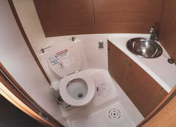 Louer voilier à Marina Frapa - Jeanneau 53