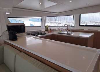 Alquilar catamarán en Marina Kastela - Bali 5.4