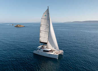 Rent a catamaran in Sumpetar - Lagoon 450 Fly