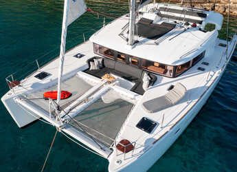 Rent a catamaran in Sumpetar - Lagoon 450 Fly