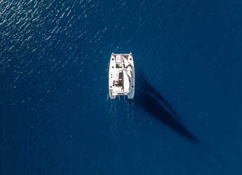 Rent a catamaran in Sumpetar - Lagoon 450 Fly