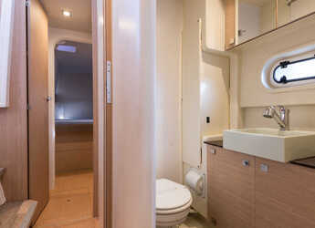 Rent a catamaran in D-Marin Marina Lefkas - Bali 4.0