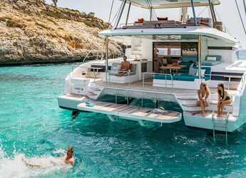 Rent a catamaran in Marina di Procida - Lagoon 55