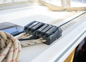 Chartern Sie segelboot in Marina Polesana - Dufour 382 GL