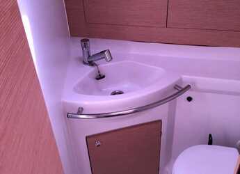 Chartern Sie segelboot in Marina Polesana - Elan Impression 40