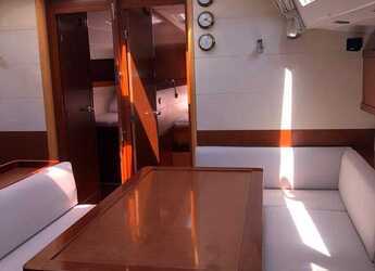 Rent a sailboat in Volos - Oceanis 50 Family