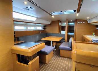 Noleggiare sailboat in Punat Marina - Sun Odyssey 519 - 5 cab.