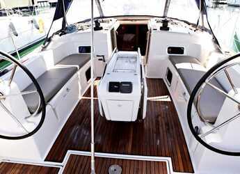 Noleggiare sailboat in Punat Marina - Sun Odyssey 519 - 5 cab.