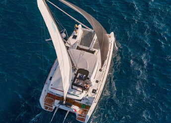 Rent a catamaran in Loutraki Harbour - Lagoon 40