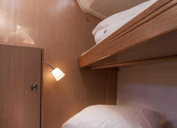 Rent a sailboat in Punat - Bavaria Cruiser 51