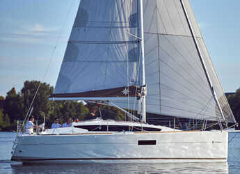 Chartern Sie segelboot in Marina di Palermo La Cala - Sun Odyssey 319