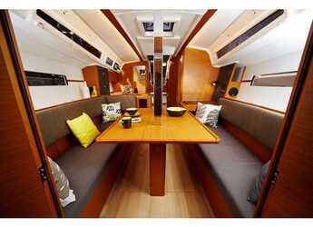 Chartern Sie segelboot in ACI Marina Dubrovnik - Sun Odyssey 349