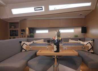 Alquilar velero en Marina Baotić - More 55