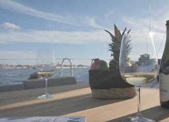 Alquilar velero en Marina Baotić - More 55